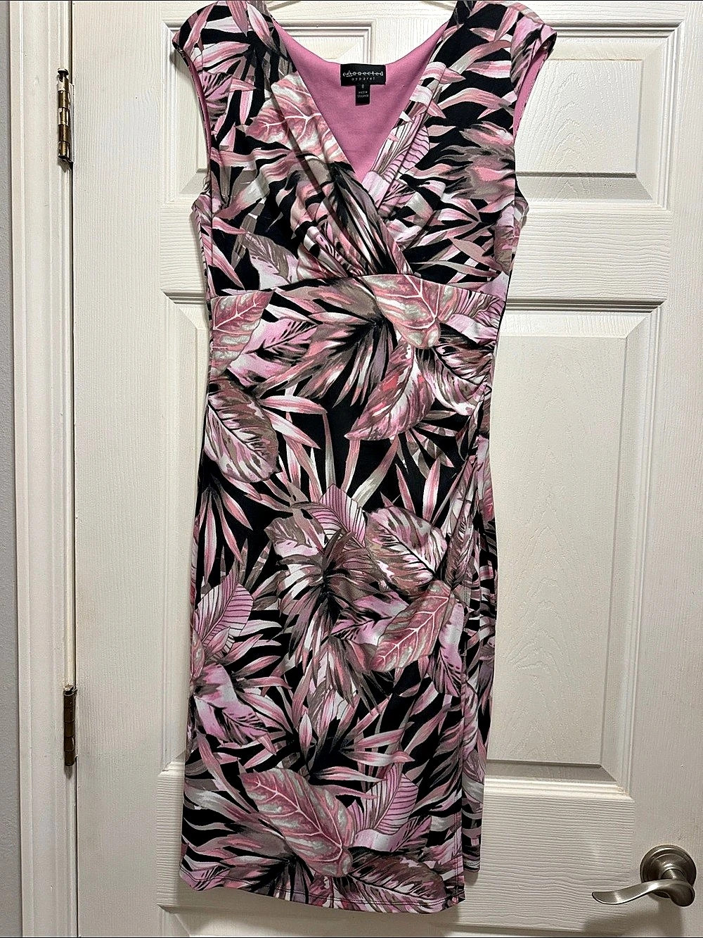 Connected Apparel Floral Wrap-Front Dress in Pink & Black Size 8 Like New
